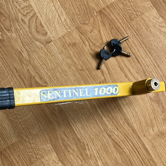 Sentinel 1000 steering wheel lock - Picture 5 of 6
